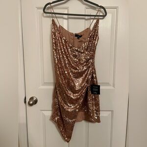 Lulus rose gold crossover mini dress size XL. NWT